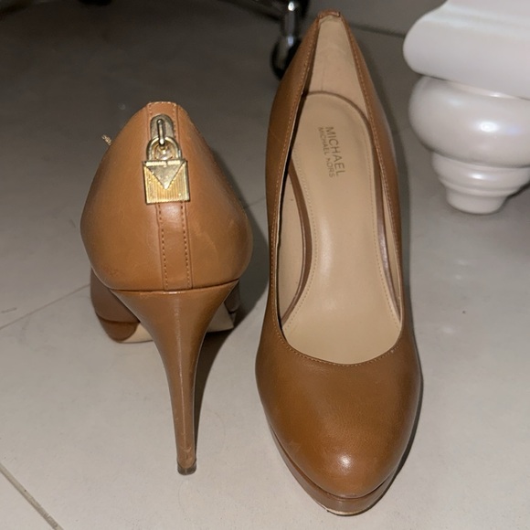 Michael Kors Heels - Picture 3 of 7